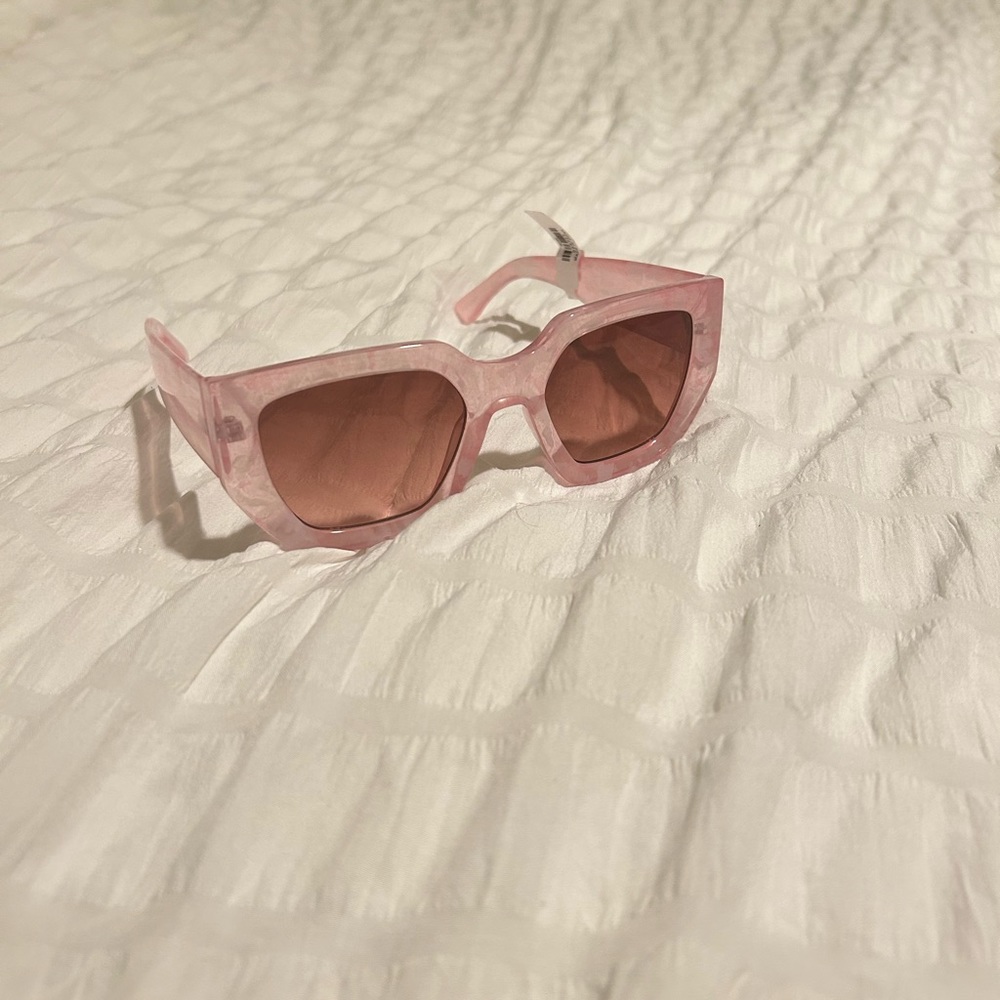 Women’s sunglasses